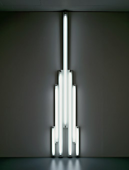 Dan Flavin, monument“ for V. Tatlin, 1966, Courtesy: Estate Collection David Zwirner, © VBK Wien, 2012