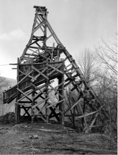 Bernd und Hilla Becher: Clark Coal Co., Valley View, 1975, Schuylkill Country.