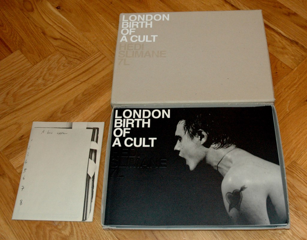 Hedi Slimane: London Birth of a Cult, 2005 (Foto: Marlene Obermayer)