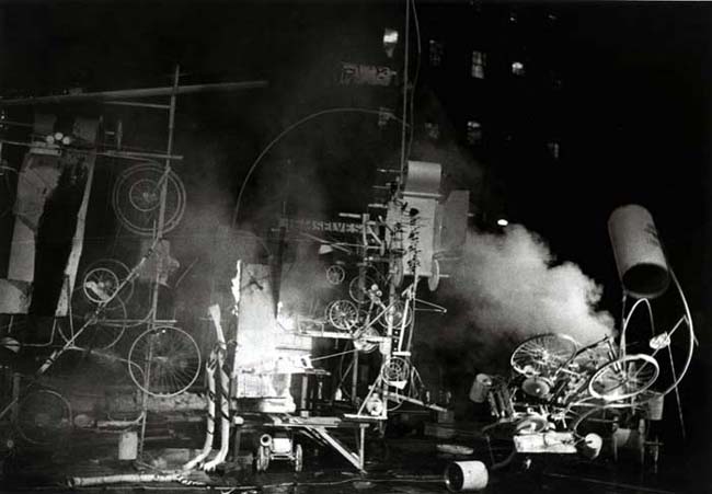 Jean Tinguely: Homage to New York, MOMA, 1960.
