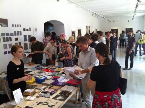 935904_422769821164042_1859164850_n