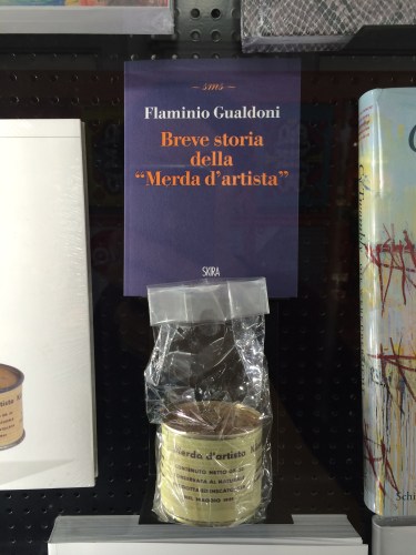 Reproduktion von Manzonis Künstlerscheisse (Foto: Marlene Obermayer)